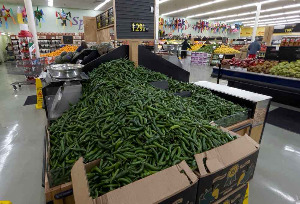 La Bonita Green Peppers