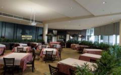 Maggiano's Little Italy